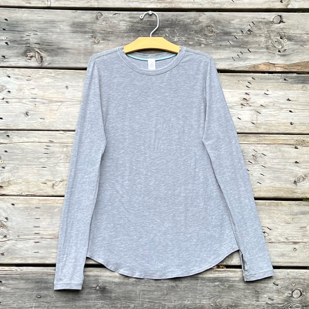 14 Ivivva Lululemon Pima Cotton Heathered Gray Long Sleeve Top